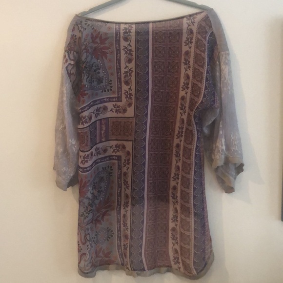 95% silk “Language” shirt - Picture 3 of 3